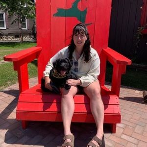 Meet your Posher, Abby